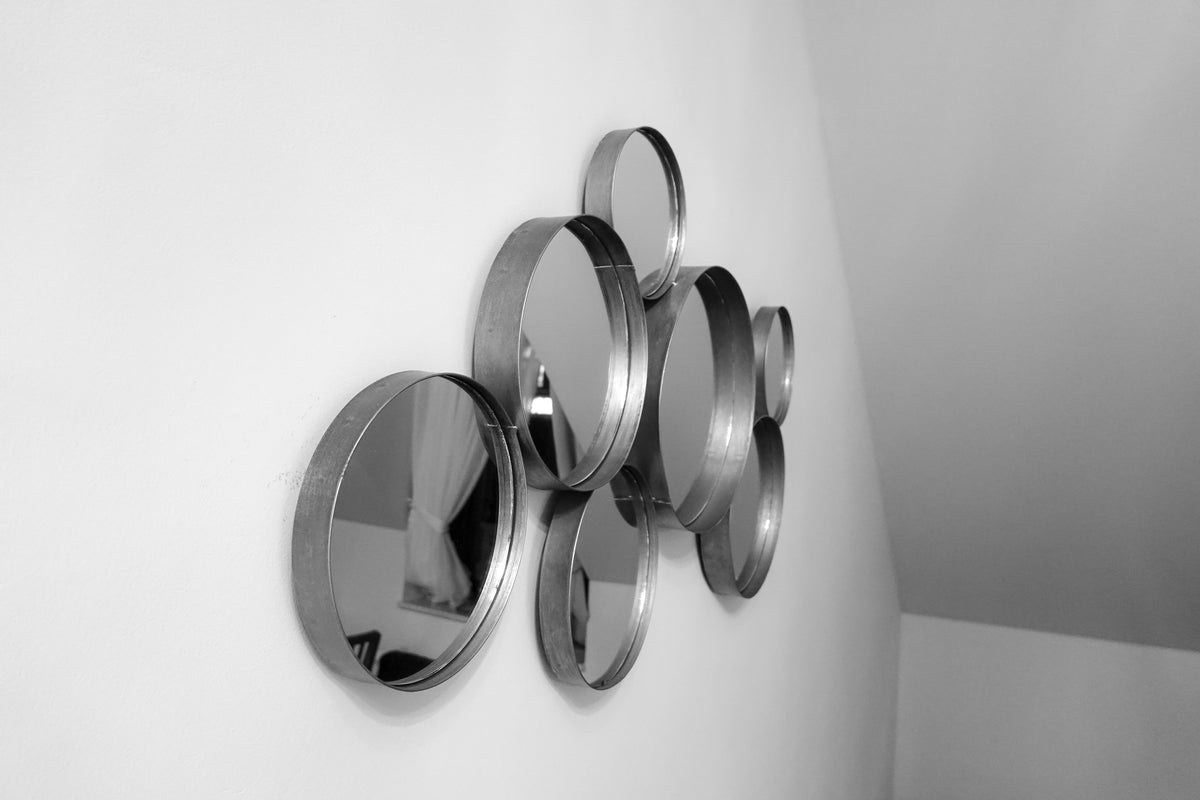 Decorative Round Wall Mirror Set – 5 Pieces